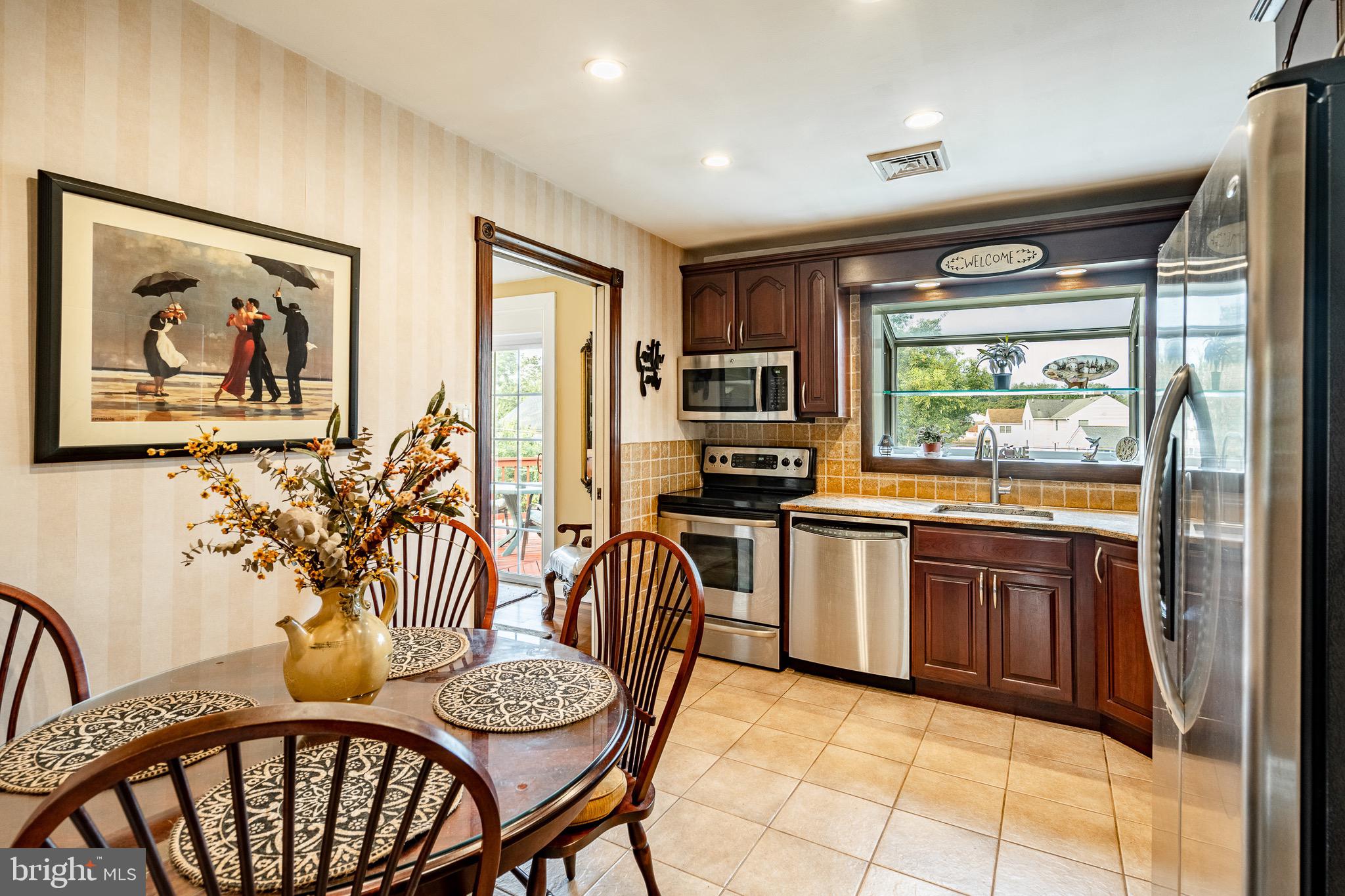 708 Elgin Road Newtown Square, PA 19073 - Photo 9 of 33 Gallery Image 9