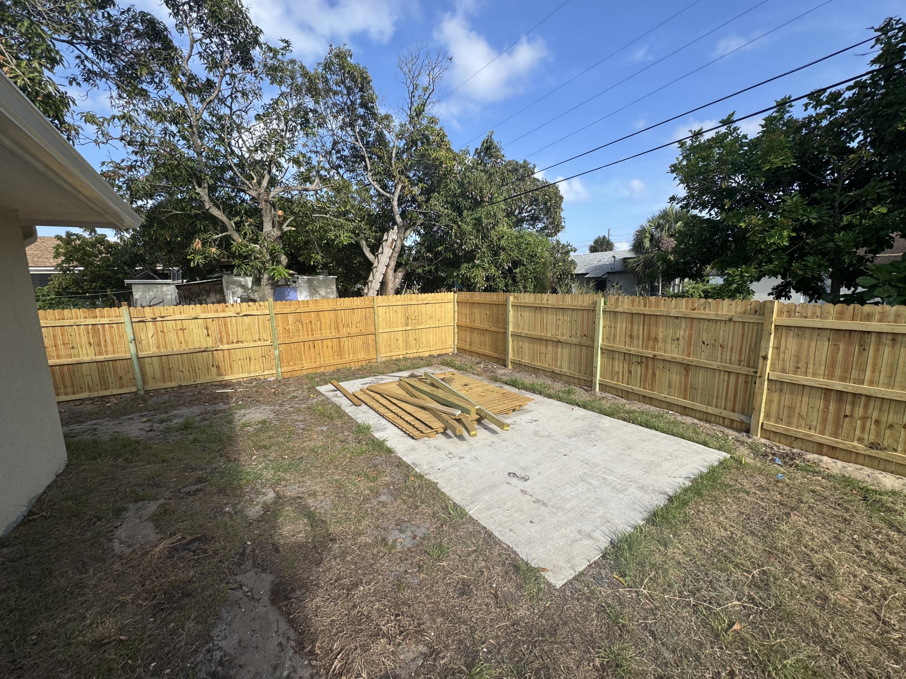 857 West 3rd Street Riviera Beach, FL 33404 - Photo 24 of 27 PIC 5