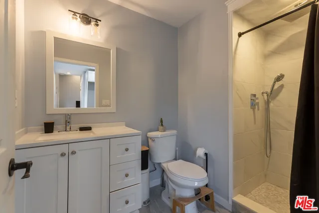 $1,429,000 | 18404 Arminta Street, Reseda, CA 91335