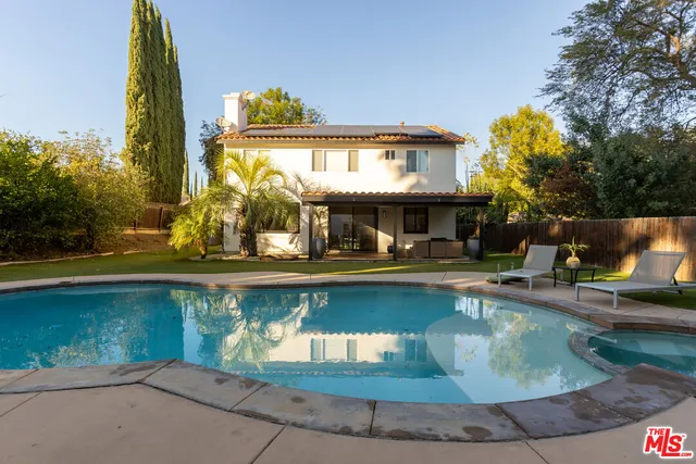 $1,429,000 | 18404 Arminta Street, Reseda, CA 91335