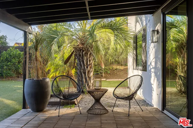 $1,429,000 | 18404 Arminta Street, Reseda, CA 91335