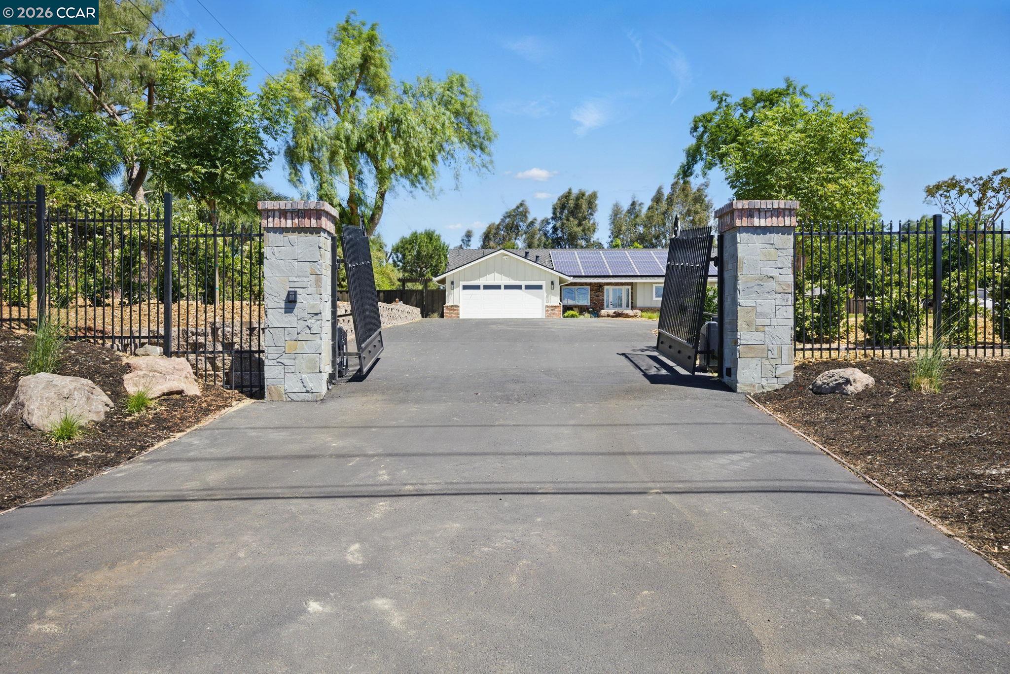 1430 Carpenter Road Oakley, CA 94561 - Photo 3 of 47