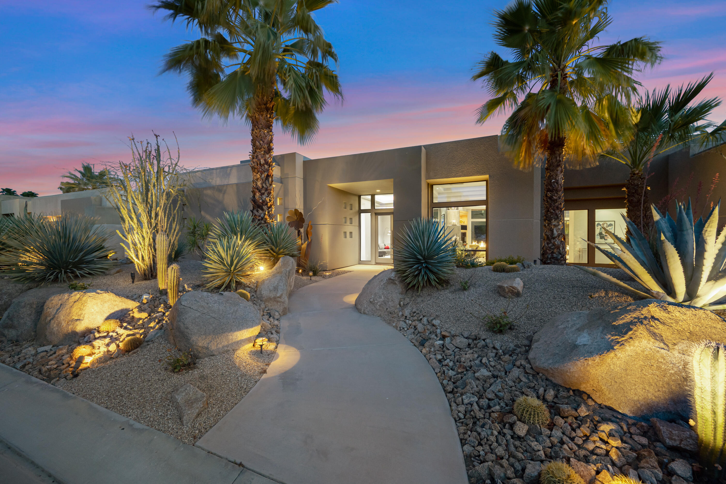18 Boulder Lane Rancho Mirage, CA 92270 - Photo 4 of 41 a view of a house with a patio
