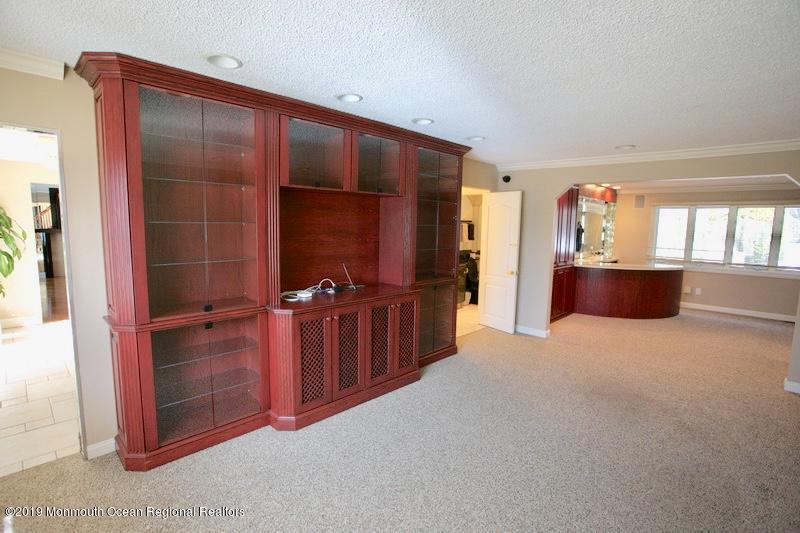 1 Woodstock Place Freehold, NJ 07728 - Photo 18 of 54 Family Room