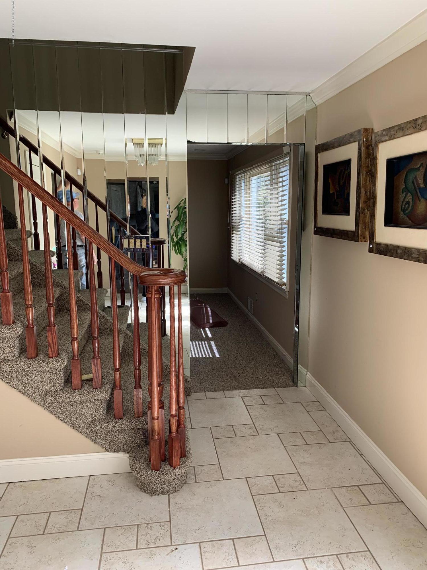 1 Woodstock Place Freehold, NJ 07728 - Photo 6 of 54 Foyer