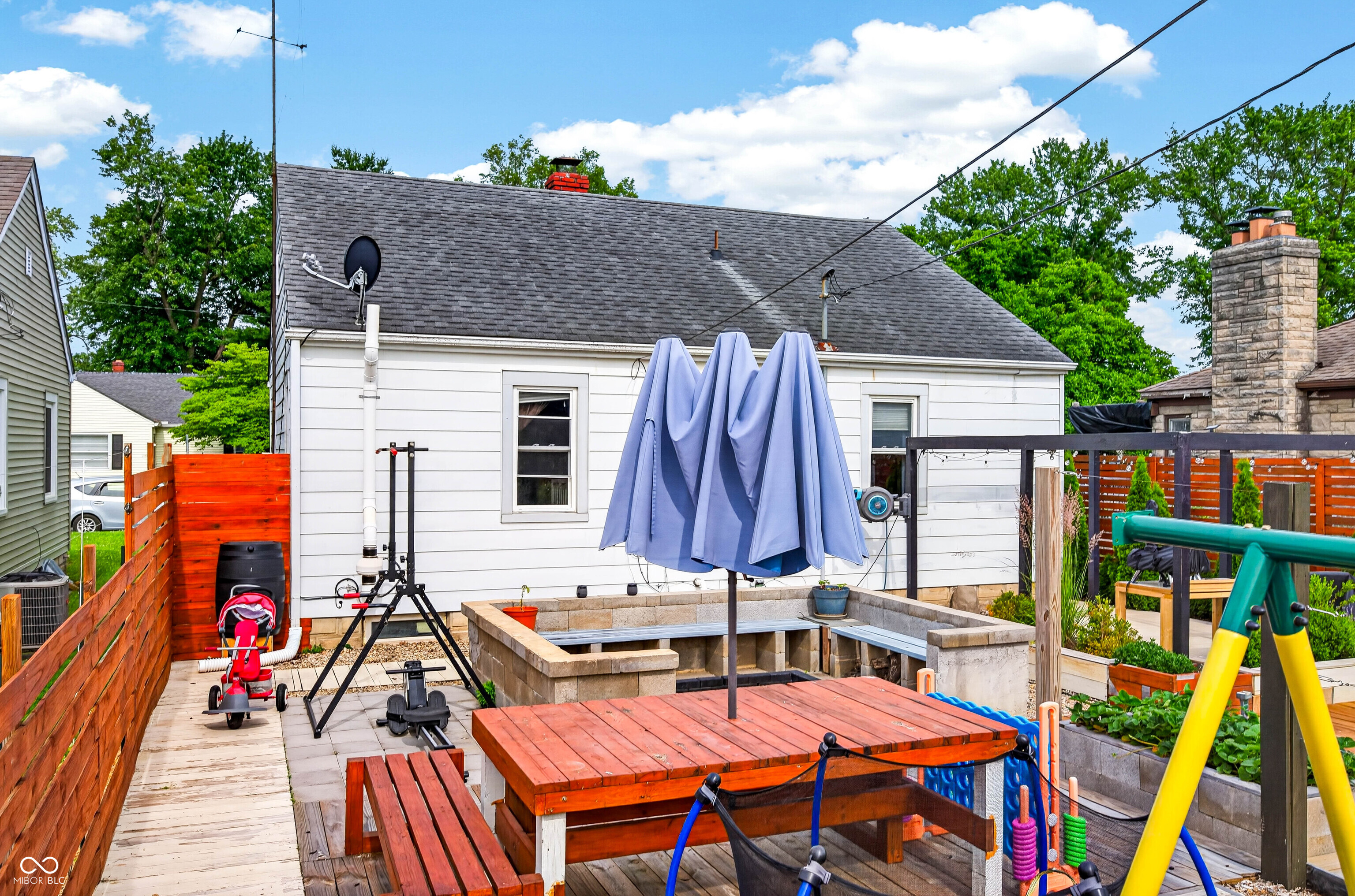 2327 Gilmore Street Columbus, IN 47201 - Photo 52 of 54