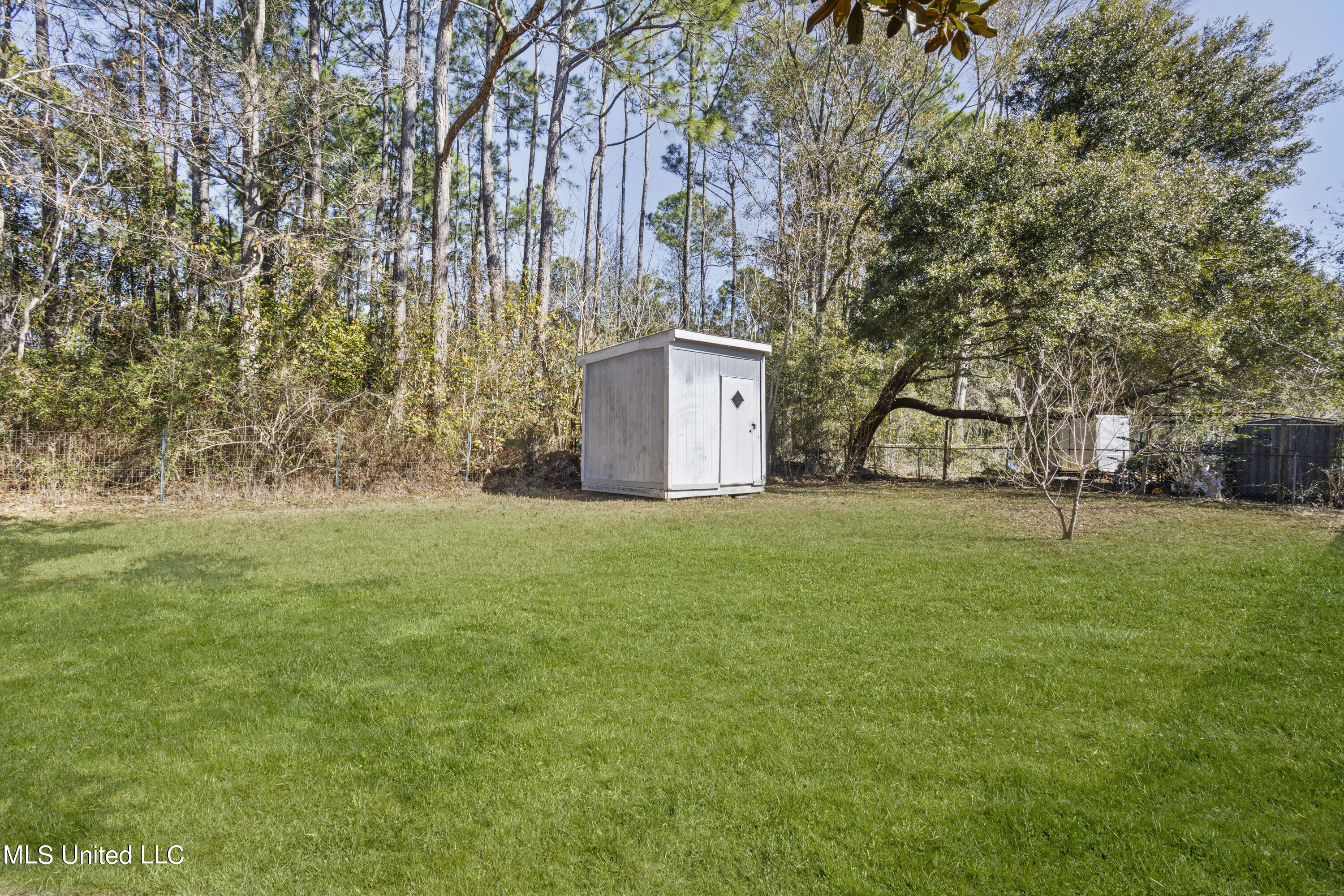 1516 Timber Lane Road Gautier, MS 39553 - Photo 23 of 25 022