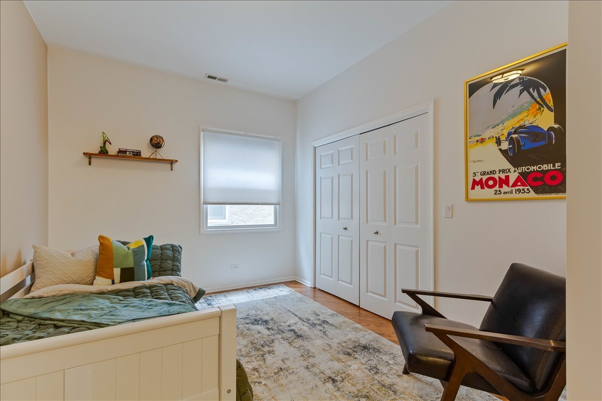 7028 North Ridge Boulevard, Unit 2S Chicago, IL 60645 - Photo 14 of 25