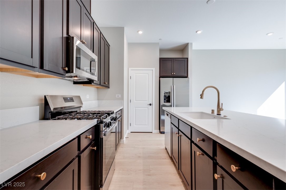 3351 San Ripalta Street Henderson, NV 89044 - Photo 9 of 23