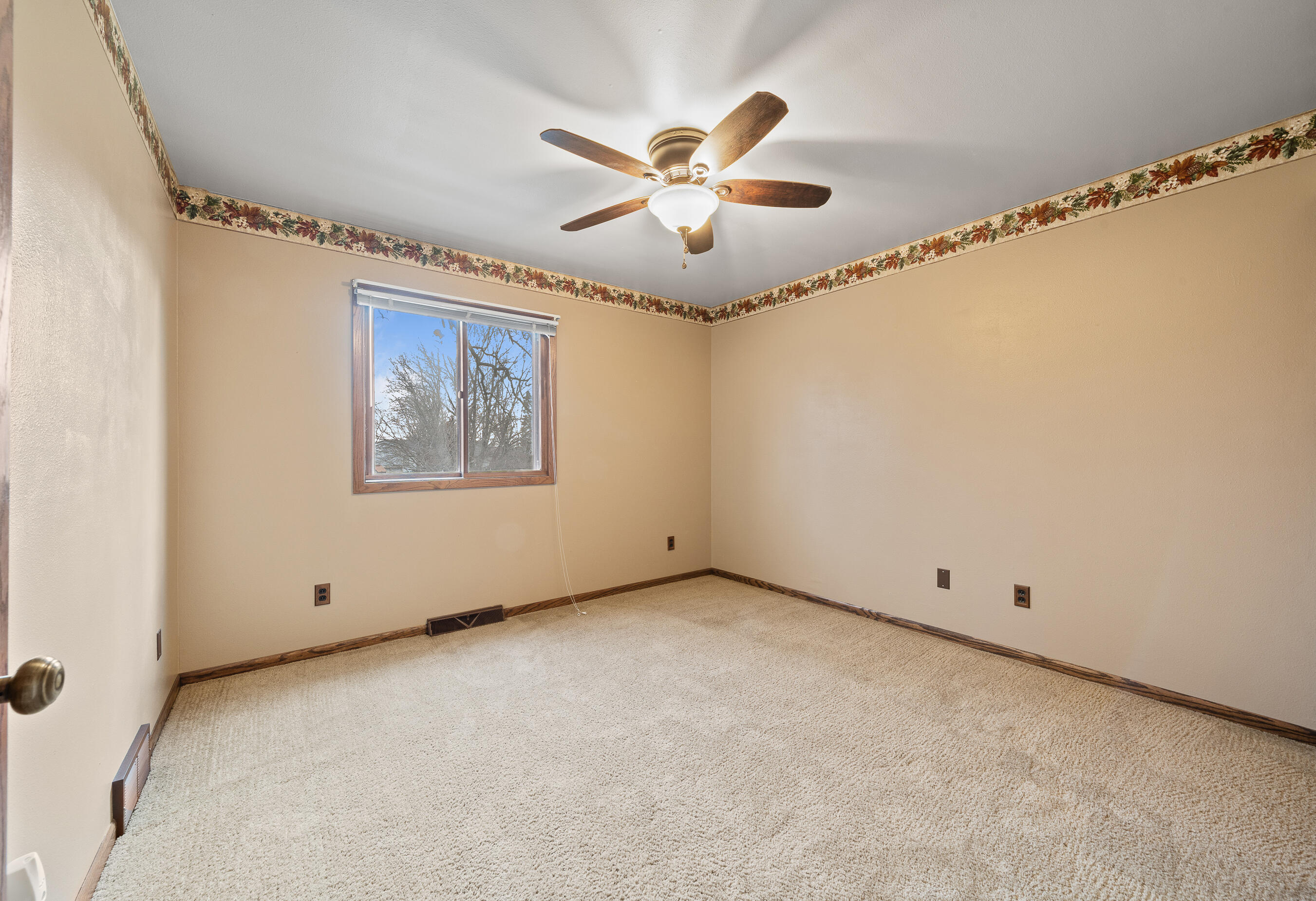 620 Bowers Boulevard, Unit 4 Delavan, WI 53115 - Photo 13 of 27 620 Bowers Blvd, Apt 4-31