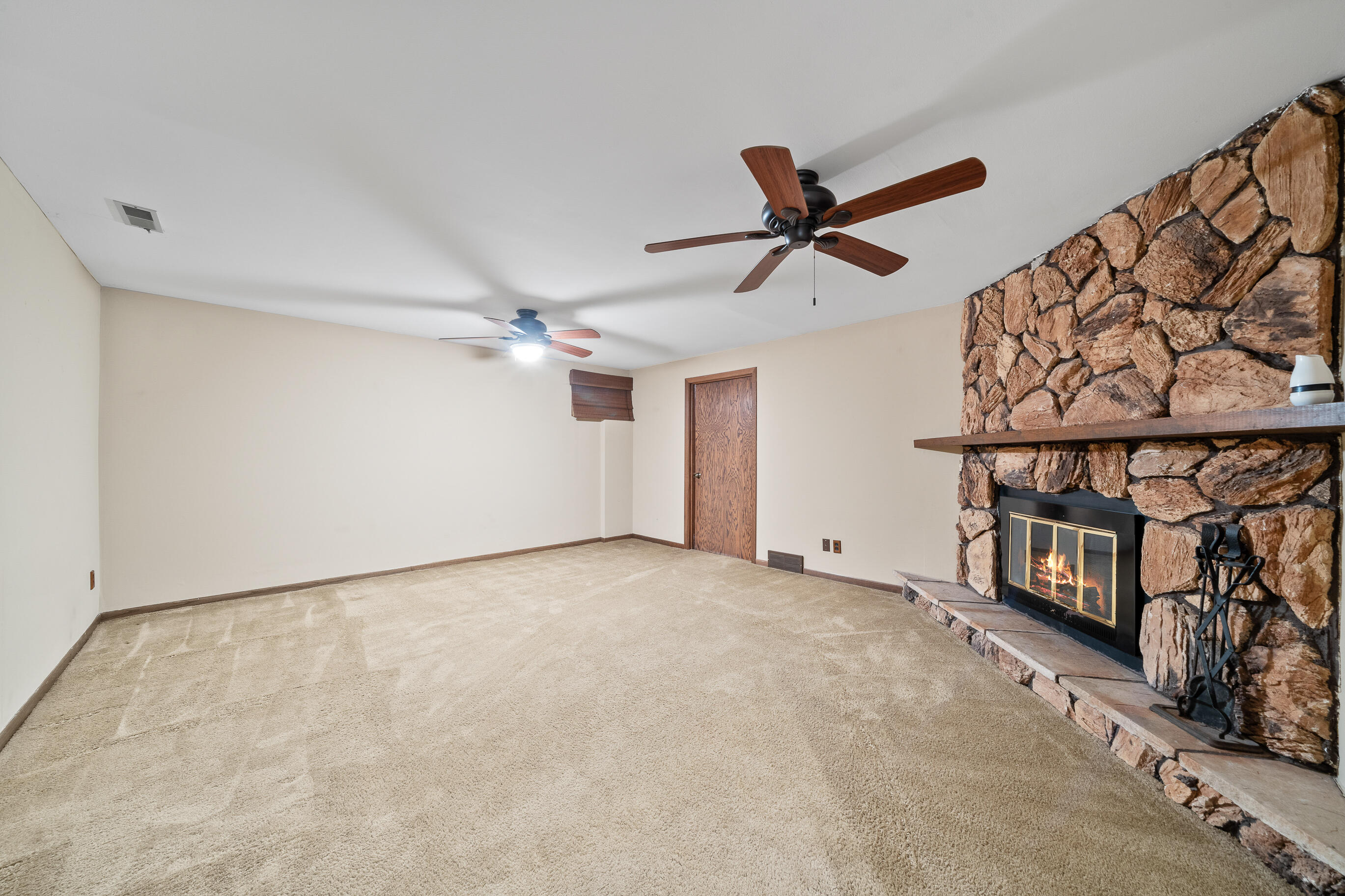 620 Bowers Boulevard, Unit 4 Delavan, WI 53115 - Photo 18 of 27 620 Bowers Blvd, Apt 4-36