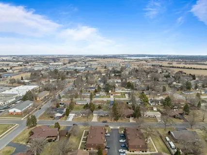 $200,000 | 620 Bowers Boulevard, Unit 4, Delavan, WI 53115