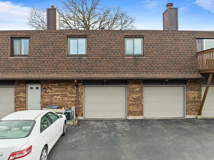 $200,000 | 620 Bowers Boulevard, Unit 4, Delavan, WI 53115