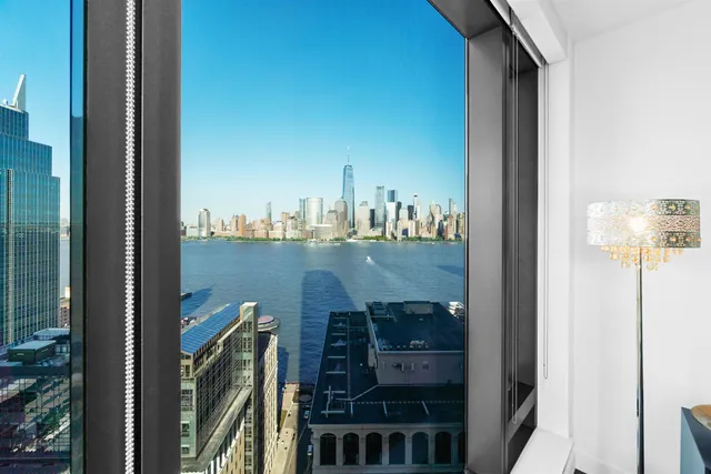 $7,350 | 99 Hudson Street, Unit 2400, Jersey City, NJ 07302