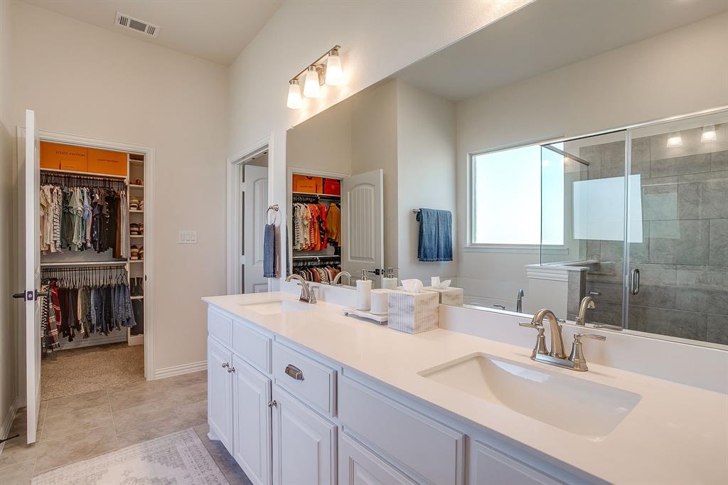 445 Guadalupe Lane Springtown, TX 76082 - Photo 18 of 40