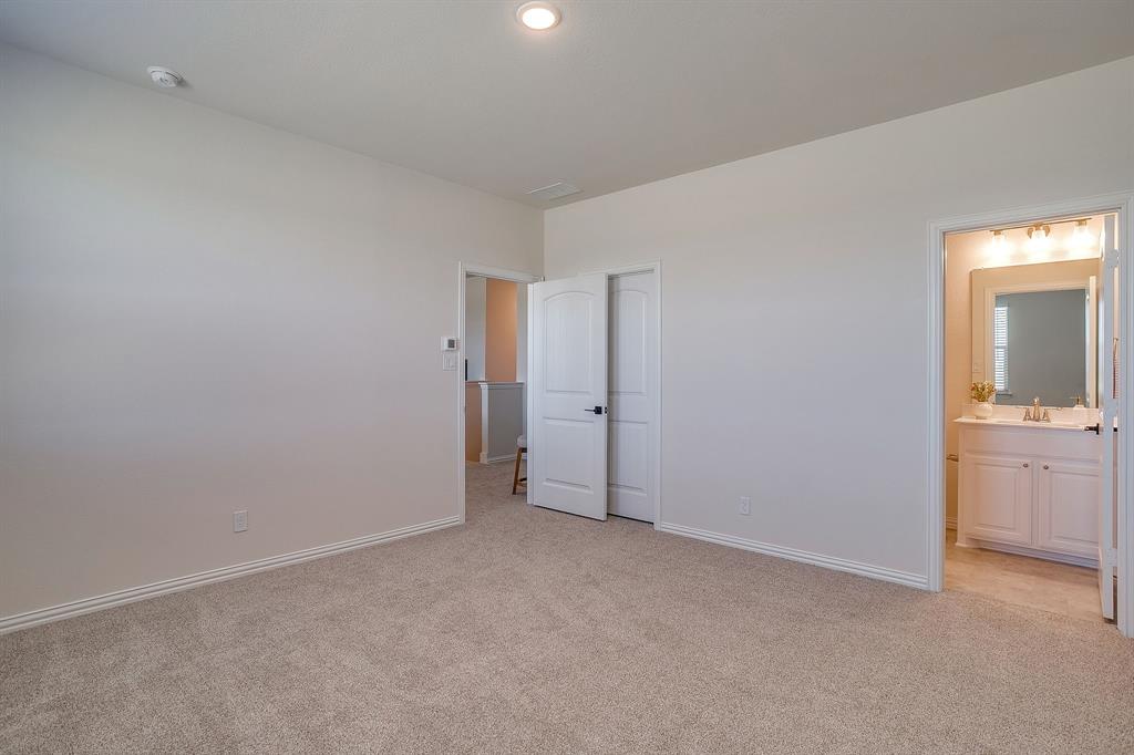 445 Guadalupe Lane Springtown, TX 76082 - Photo 29 of 40 Bedroom #5 upstairs with ensuite bathroom