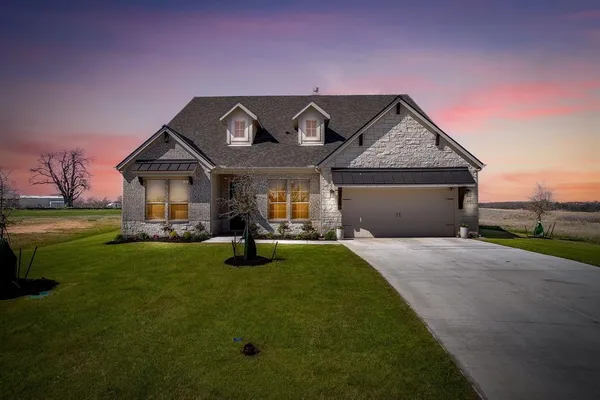 $520,000 | 445 Guadalupe Lane, Springtown, TX 76082