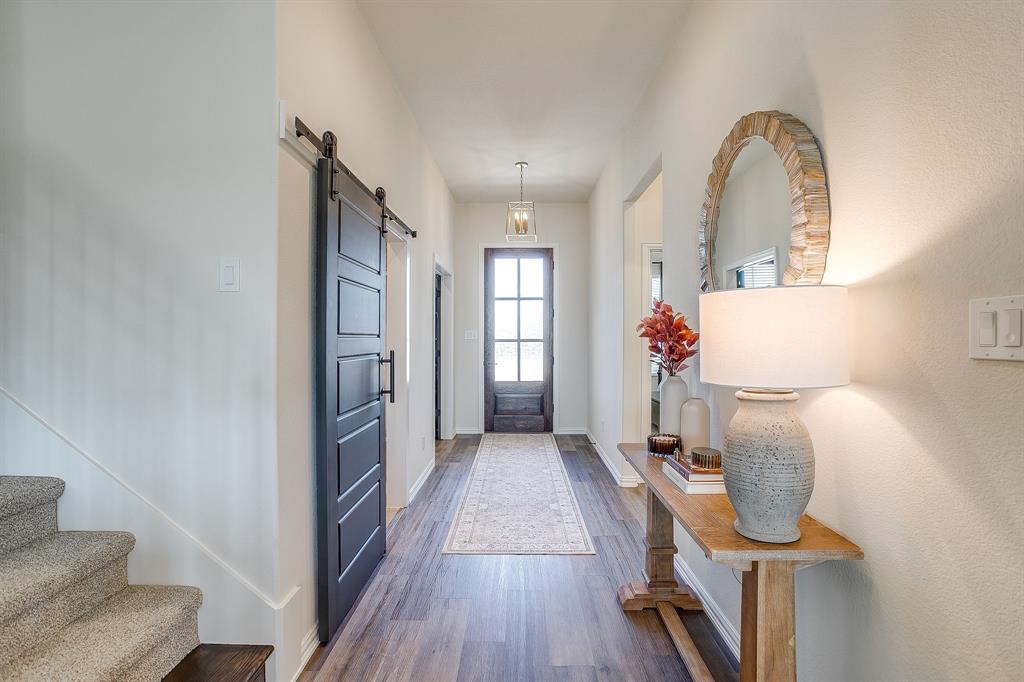 445 Guadalupe Lane Springtown, TX 76082 - Photo 5 of 40 Entryway