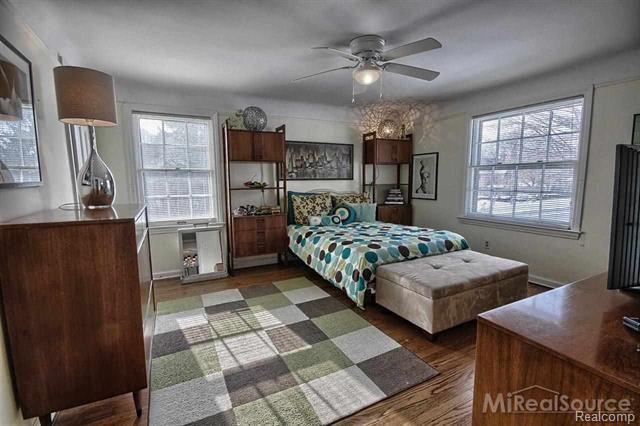 1204 Yorkshire Road Grosse Pointe, MI 48230 - Photo 20 of 24 Pro 19.jpg