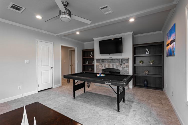 4445 Chapel Road Graham, TX 76450 - Photo 16 of 31 Secondary living area