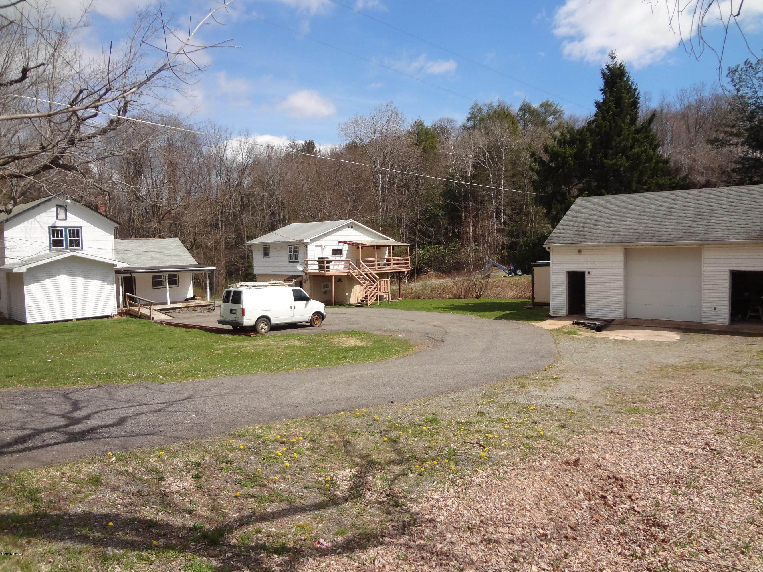 154 Hemlock Grove Road Greentown, PA 18426 - Photo 2 of 49