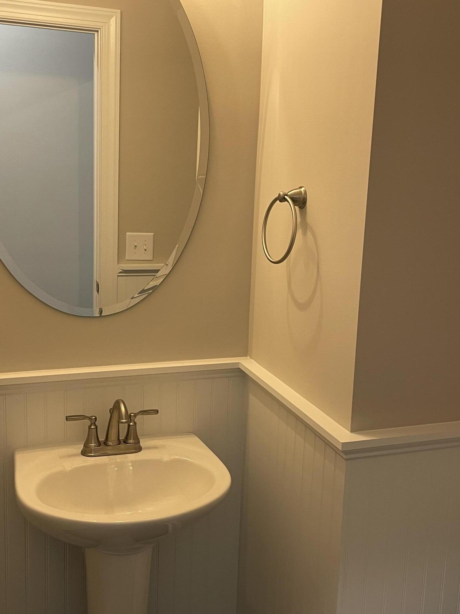 2191 Grove Point Road Savannah, GA 31419 - Photo 11 of 18 Powder Room