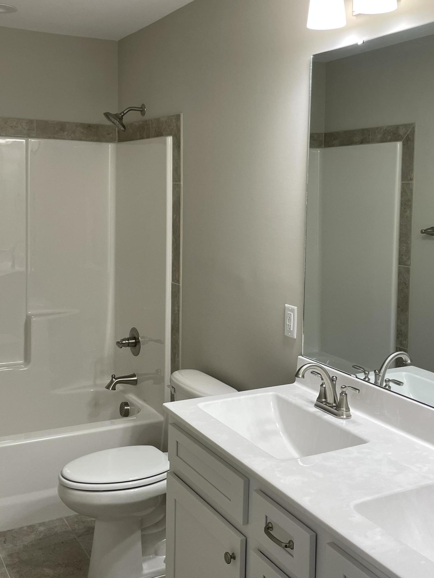 2191 Grove Point Road Savannah, GA 31419 - Photo 14 of 18 Bathroom2