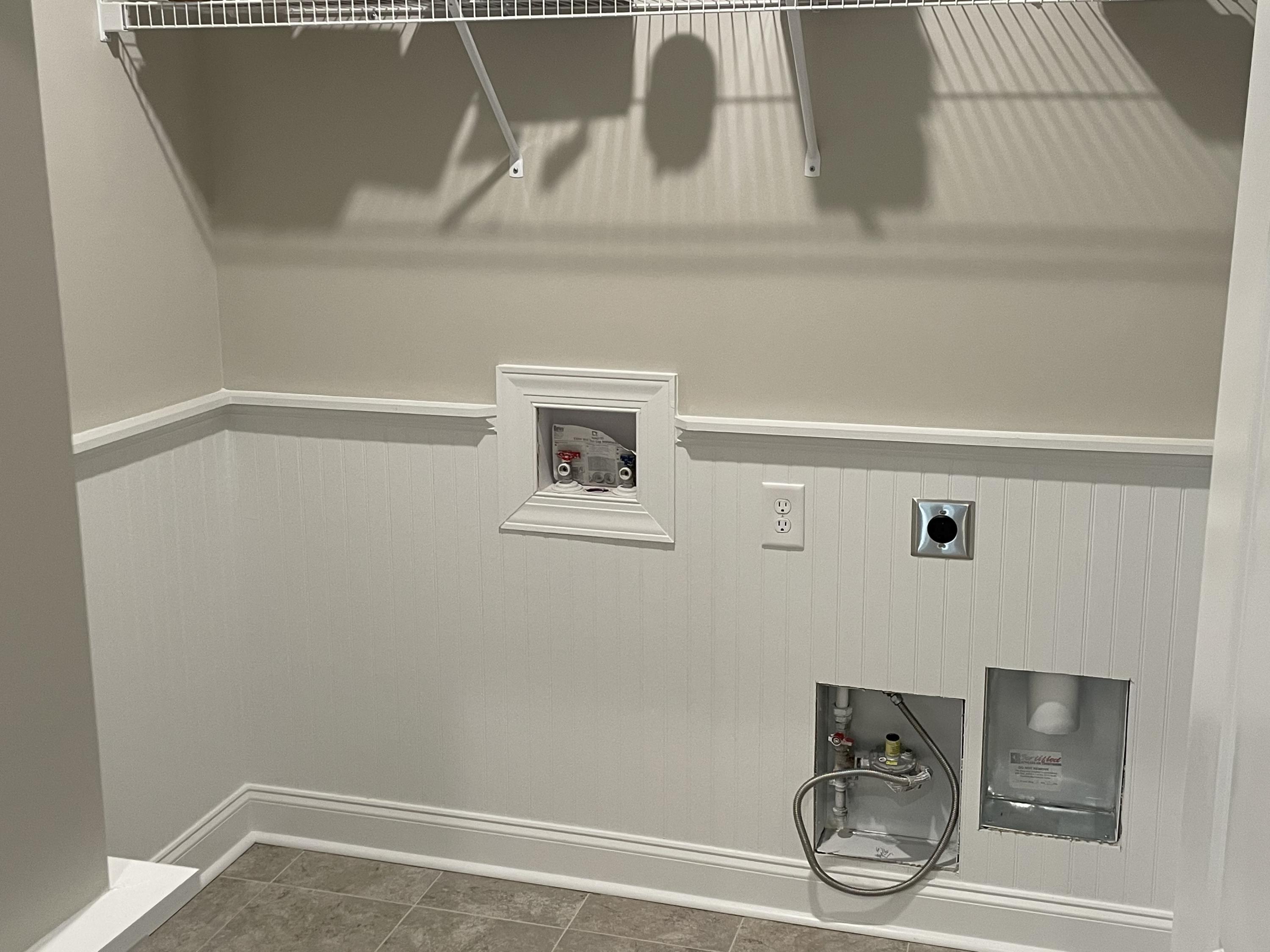 2191 Grove Point Road Savannah, GA 31419 - Photo 16 of 18 Washer/Dryer