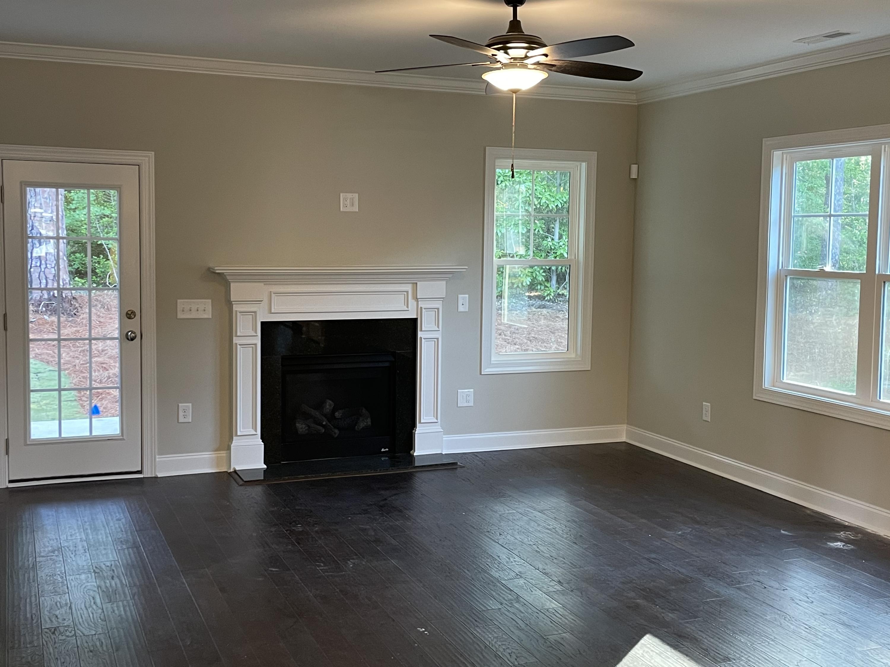 2191 Grove Point Road Savannah, GA 31419 - Photo 3 of 18 Family Room