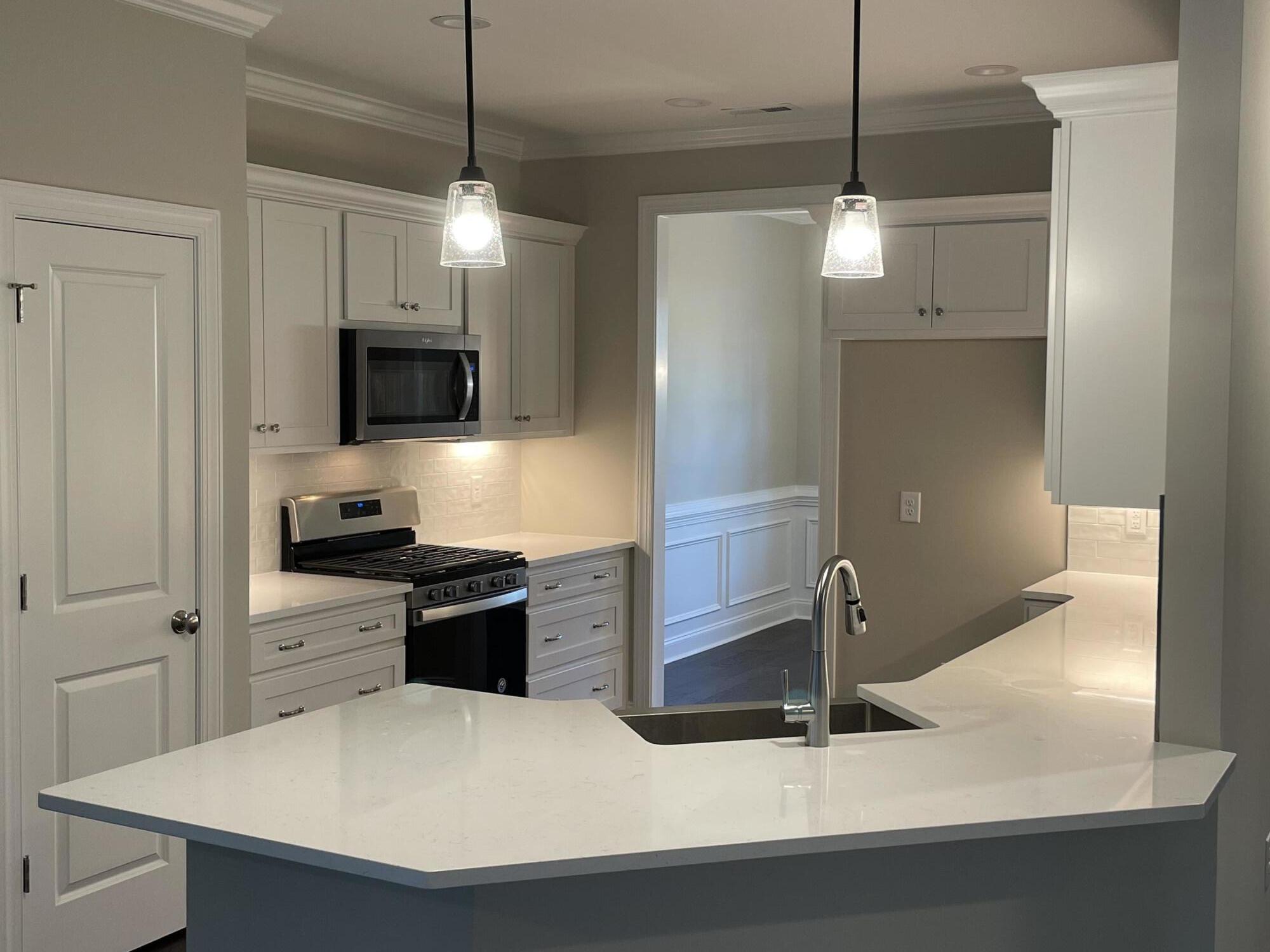 2191 Grove Point Road Savannah, GA 31419 - Photo 4 of 18 Kitchen1