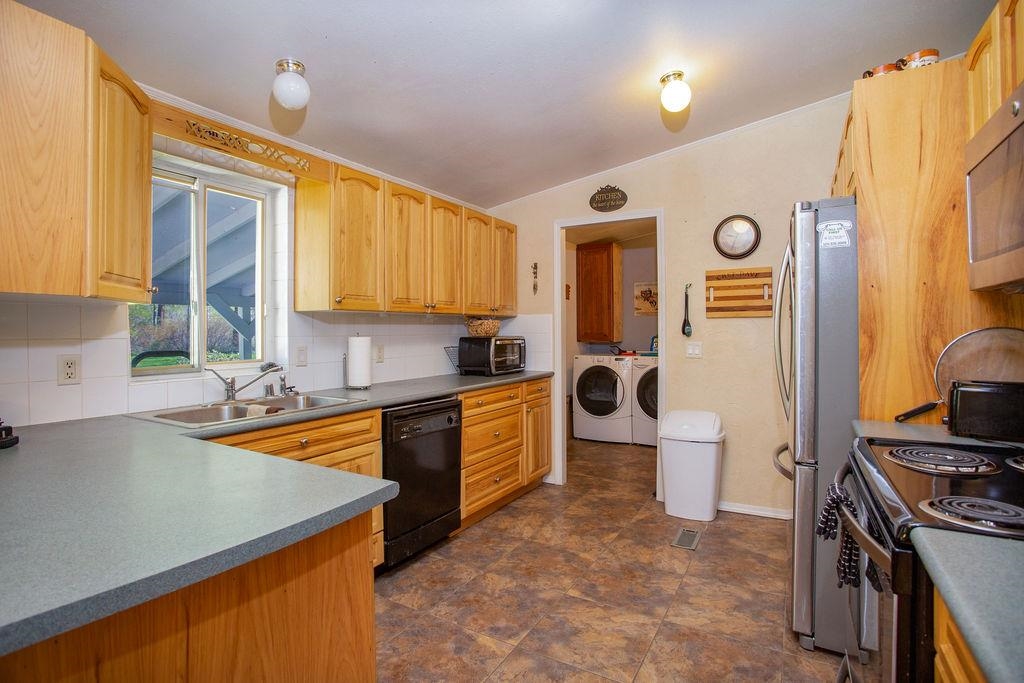 520 Dolomite Road Colville, WA 99114 - Photo 8 of 30