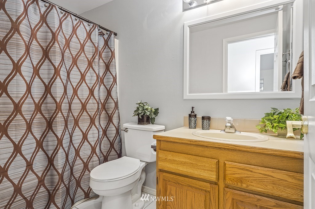 1279 Southwest Station Circle Road Port Orchard, WA 98367 - Photo 23 of 24 Gallery Image 23