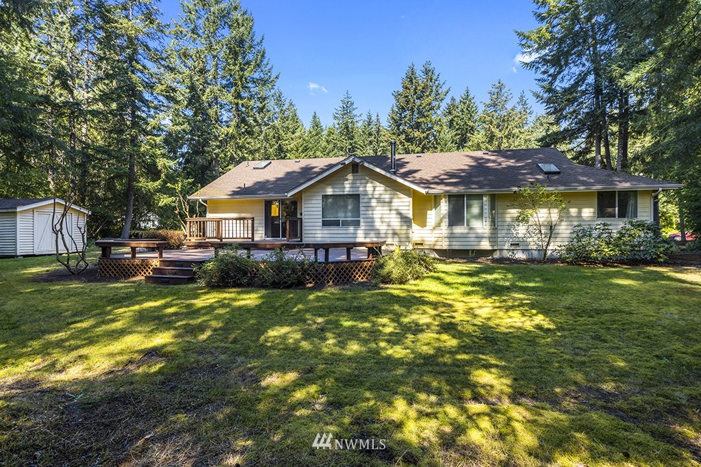 1279 Southwest Station Circle Road Port Orchard, WA 98367 - Photo 4 of 24 Gallery Image 4