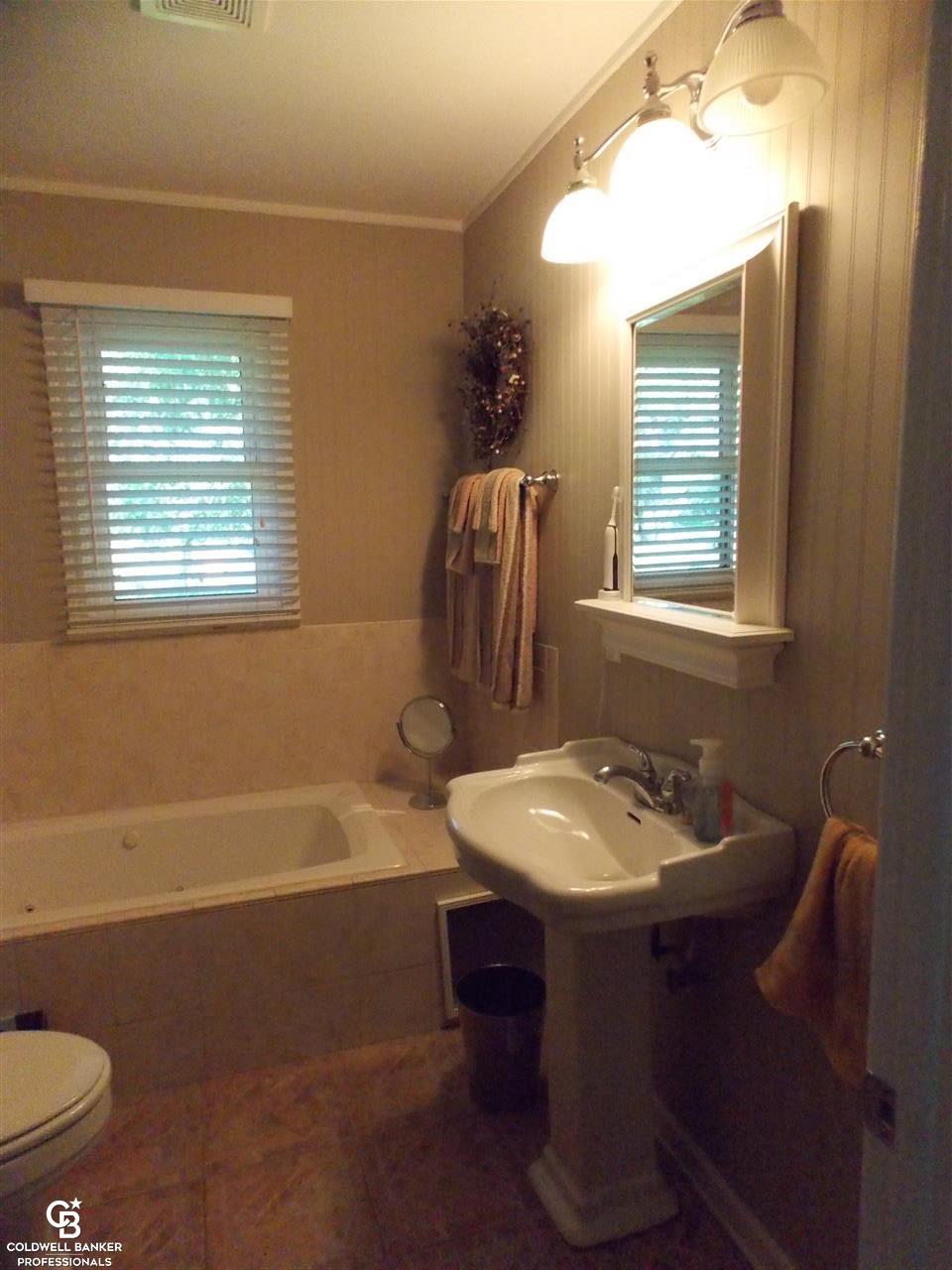 2255 Werner Road Columbus, MI 48063 - Photo 15 of 21 Main bath