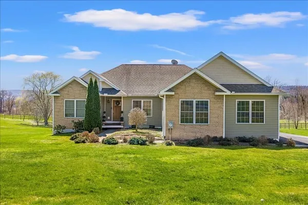 $429,000 | 2742 East Main Street, Whitney Point, NY 13862