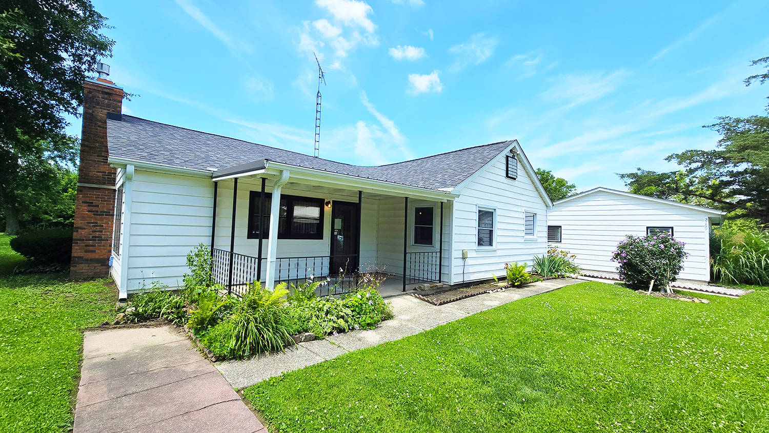 2769 Old 51 Road Sandoval, IL 62882 - Photo 2 of 44