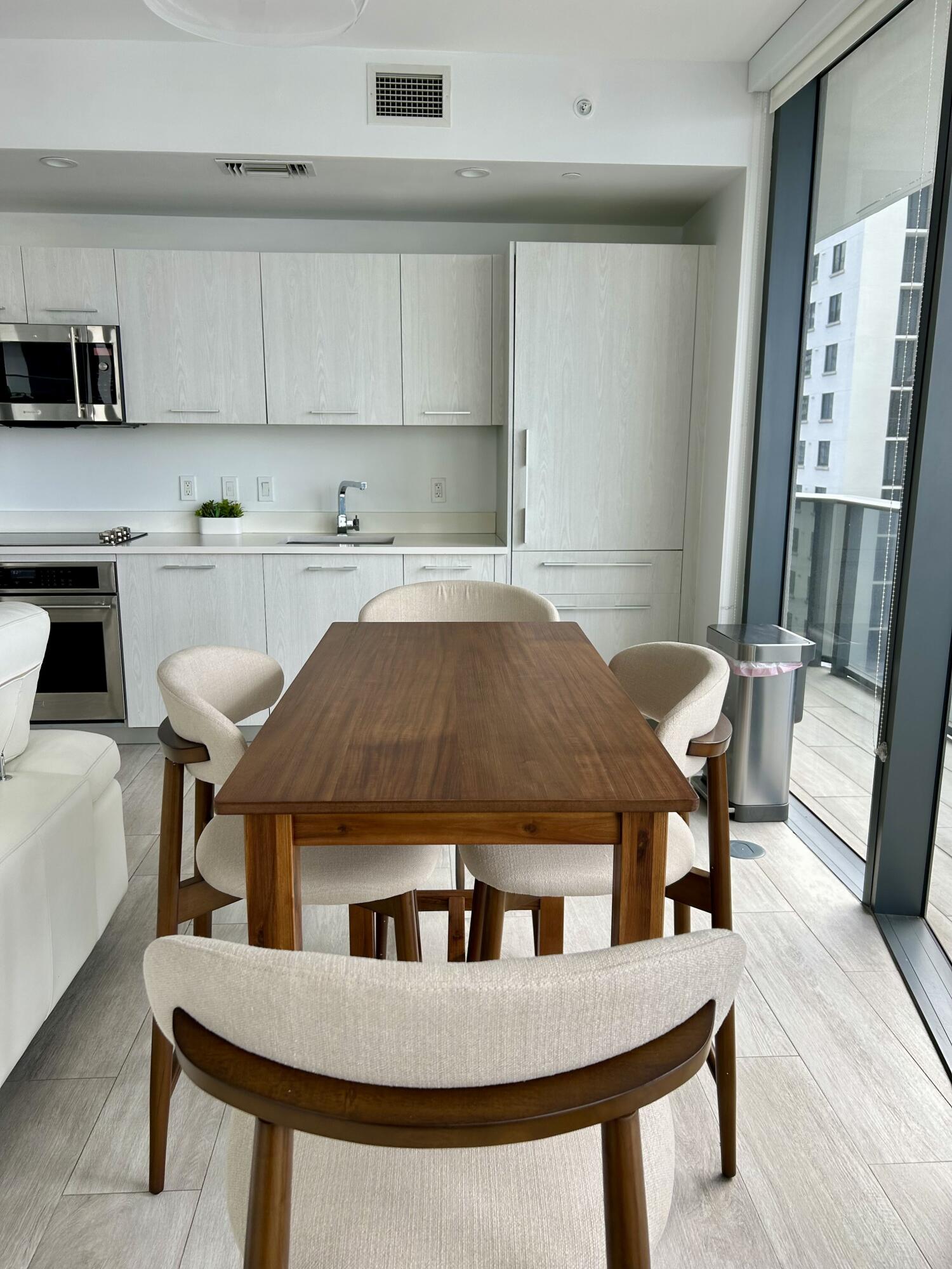 55 Southwest 9th Street, Unit 2508 Miami, FL 33130 - Photo 21 of 85 IMG_8136_Converted_202603010735273527