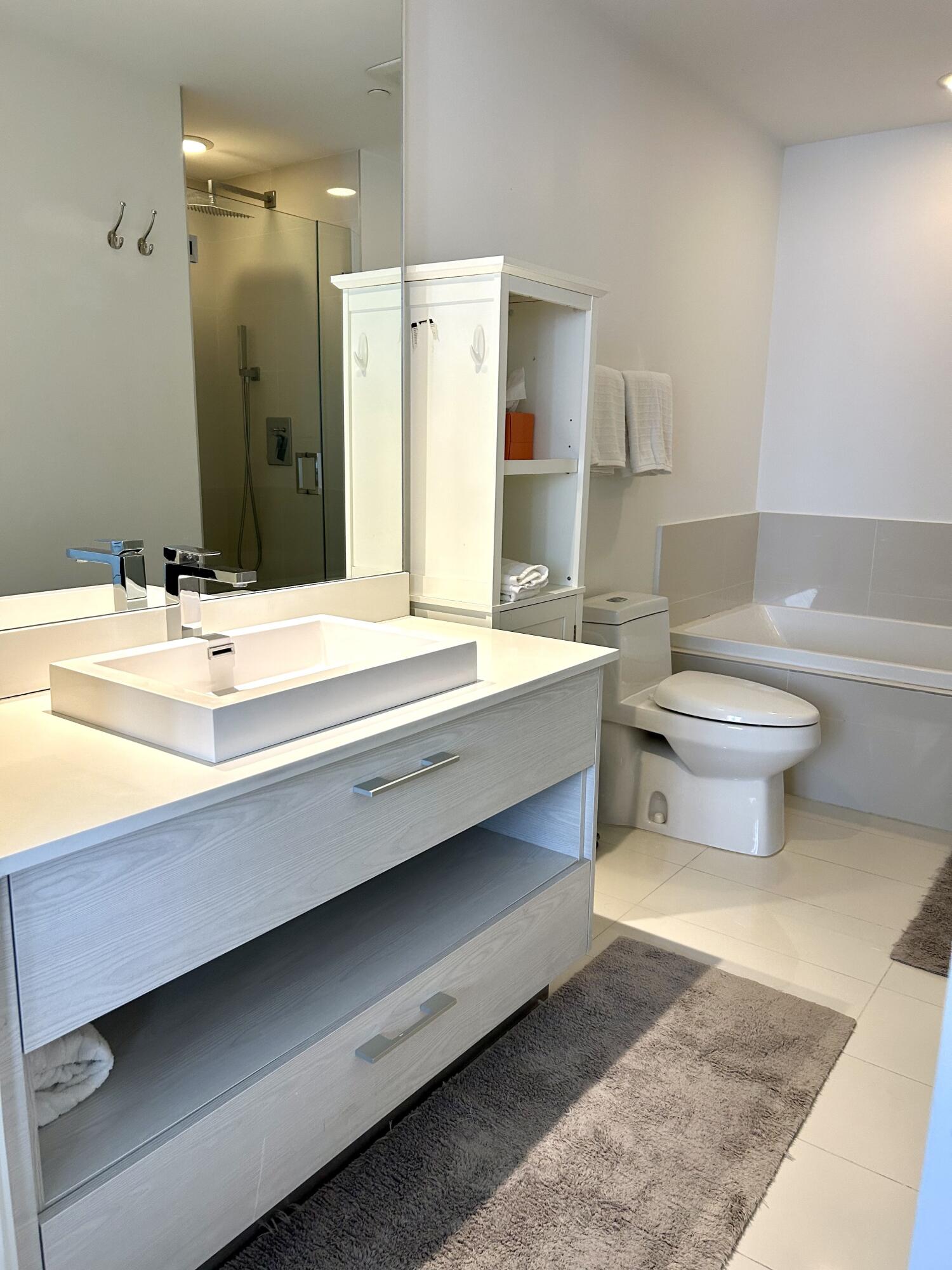 55 Southwest 9th Street, Unit 2508 Miami, FL 33130 - Photo 35 of 85 IMG_8097_Converted_202603010734553455