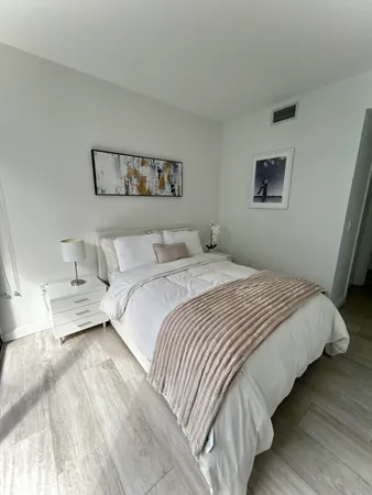 $4,995 | 55 Southwest 9th Street, Unit 2508, Miami, FL 33130