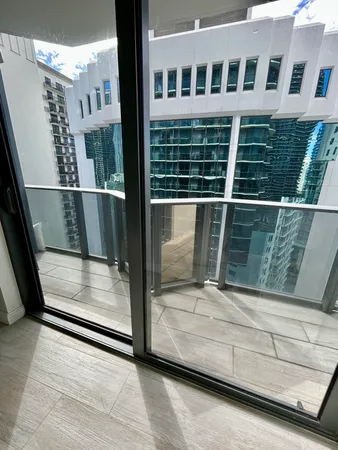 $4,995 | 55 Southwest 9th Street, Unit 2508, Miami, FL 33130