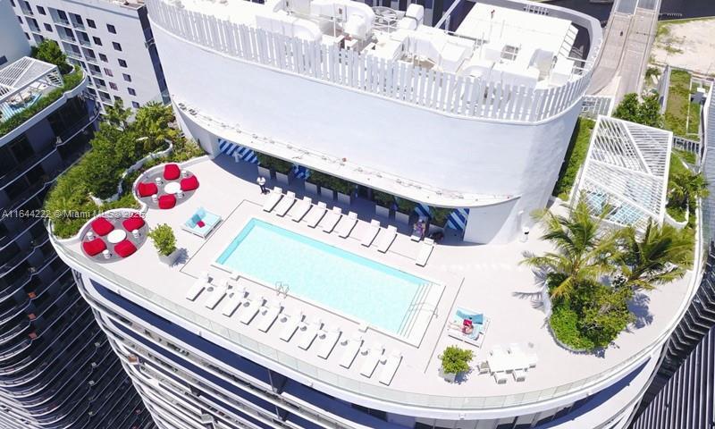 55 Southwest 9th Street, Unit 2508 Miami, FL 33130 - Photo 65 of 85 IMG_7186.JPG