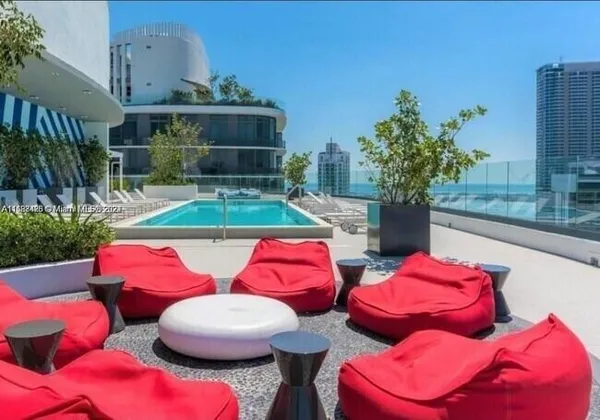 $4,995 | 55 Southwest 9th Street, Unit 2508, Miami, FL 33130