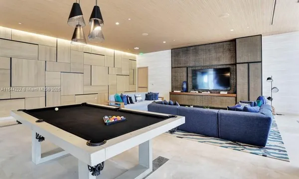 $4,995 | 55 Southwest 9th Street, Unit 2508, Miami, FL 33130