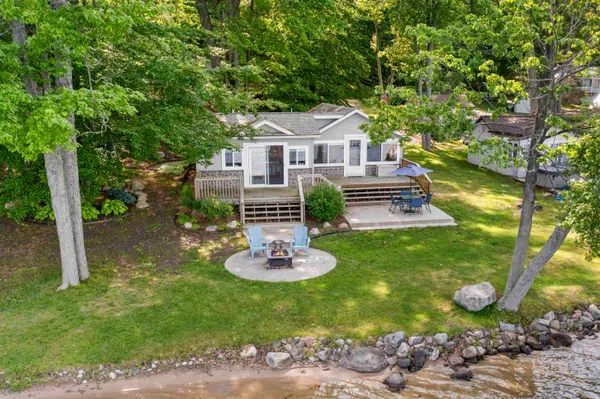 $319,000 | 19116 Kenny Drive, Big Rapids, MI 49307