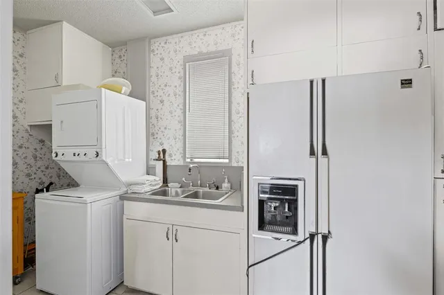 $515,000 | 1204 West Westhill Drive, Cleburne, TX 76033