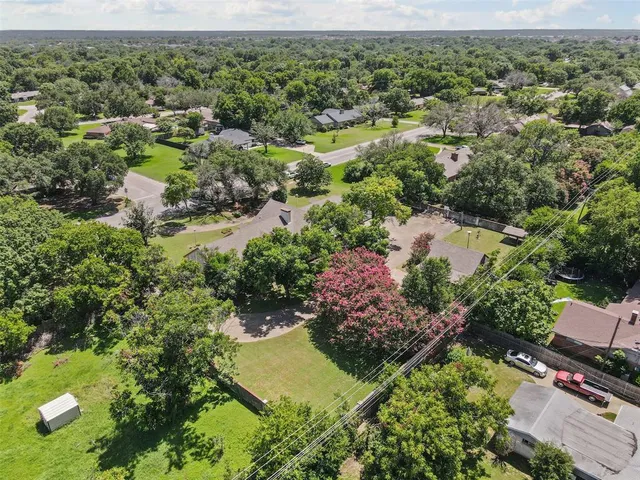 $515,000 | 1204 West Westhill Drive, Cleburne, TX 76033