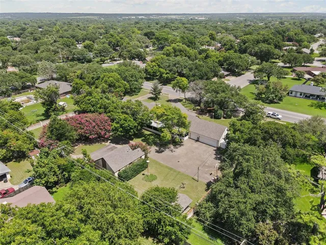 $515,000 | 1204 West Westhill Drive, Cleburne, TX 76033