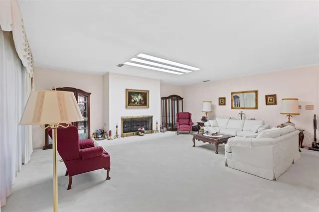 $515,000 | 1204 West Westhill Drive, Cleburne, TX 76033