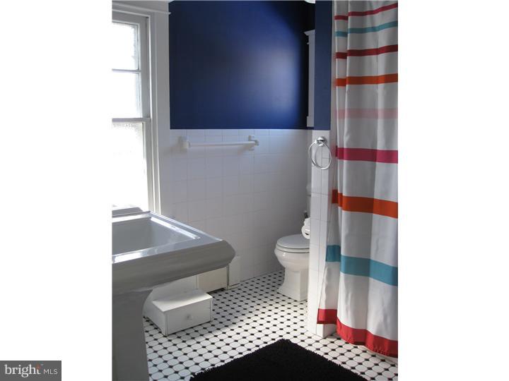421 Anthwyn Road Narberth, PA 19072 - Photo 12 of 15 Gallery Image 12