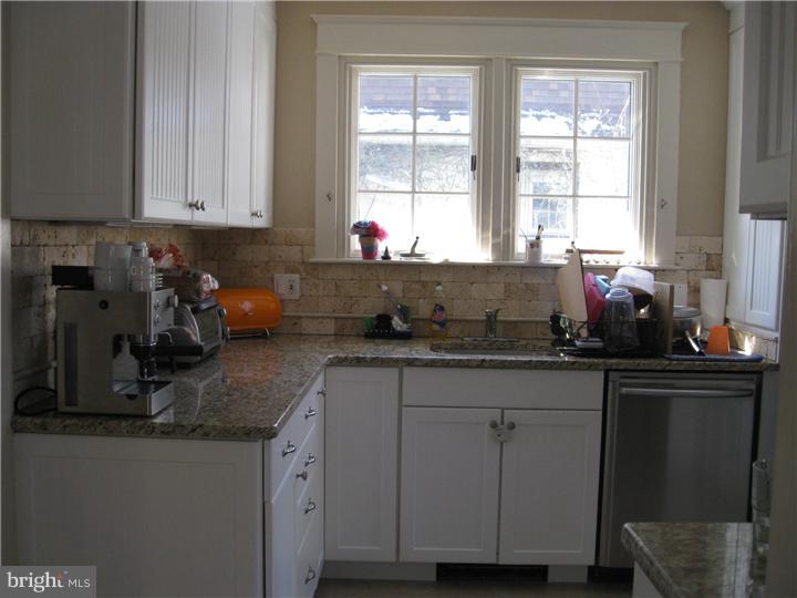 421 Anthwyn Road Narberth, PA 19072 - Photo 5 of 15 Gallery Image 5
